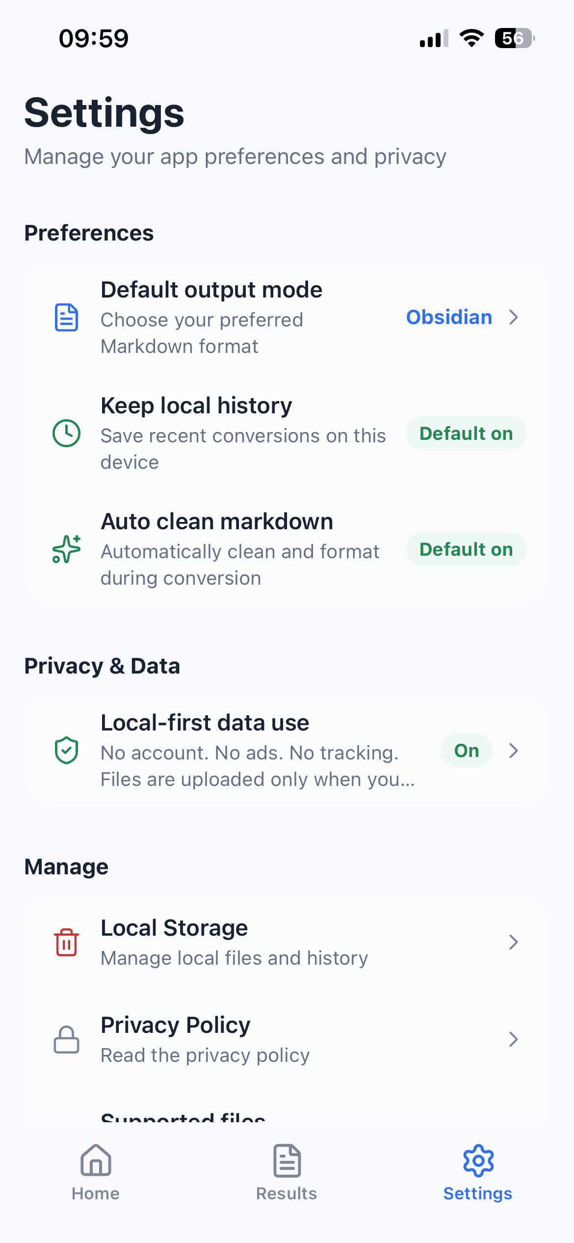 CleanMD settings screen with local history and privacy-related preferences